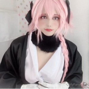 岛国女装大佬momo，22个视频10G内容，伪娘cosplay魅力展示