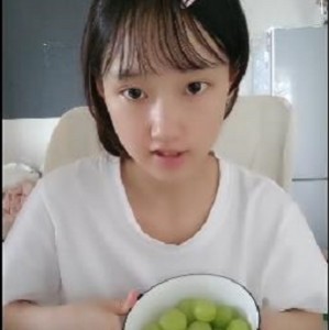 起来，跟着这对姐妹花一起享受舞蹈的魅力吧！热榜小女菩萨姐妹花女仆秀视频资源大放送！WC年直播道具秀惊艳上贤娆快来一睹为快！